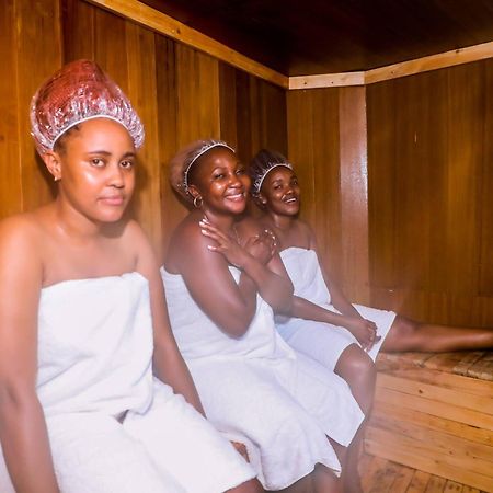 Vose Hotel & Spa Dar Es Salaam Eksteriør billede
