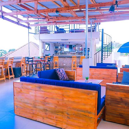 Vose Hotel & Spa Dar Es Salaam Eksteriør billede