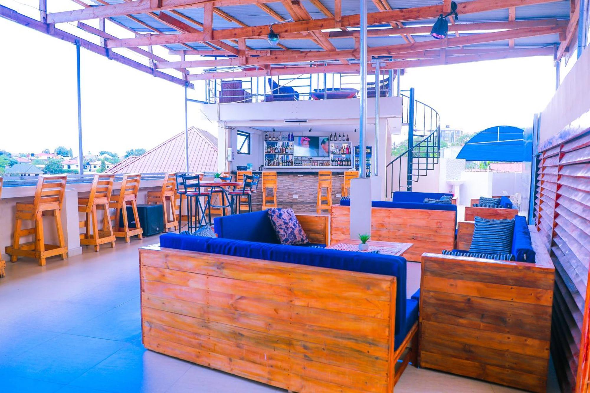 Vose Hotel & Spa Dar Es Salaam Eksteriør billede